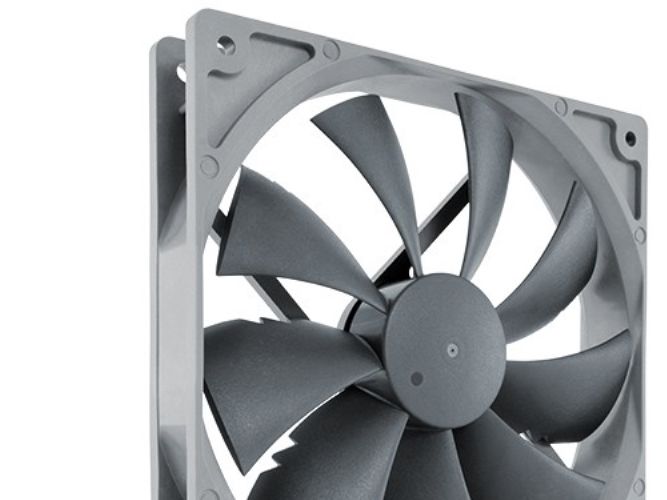Noctua NF-P14s redux-900 140mm fläkt