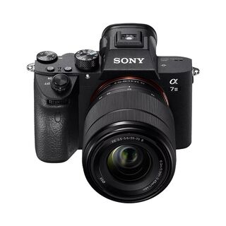 Sony Alpha 7 III kamera + 28-70 mm F/3.5-5.6, svart