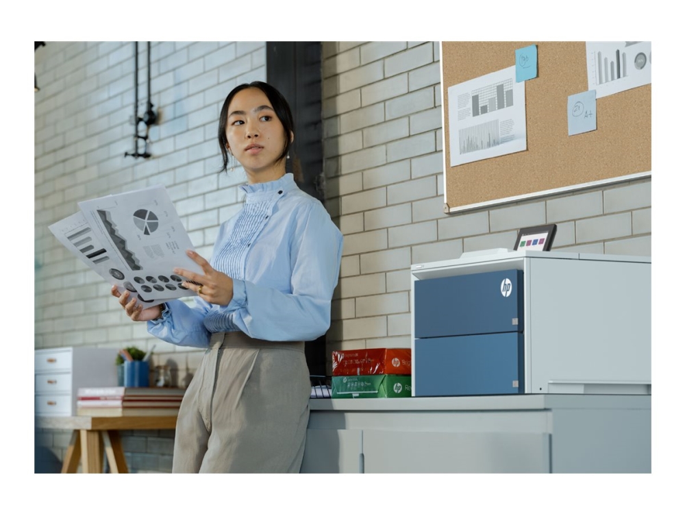 HP LaserJet Enterprise 5502dn - Skrivare - svartvit - Duplex - laser - A4/Legal - 1200 x 1200 dpi - upp till 52 sidor/minut - kapacitet: 650 ark - Gigabit LAN, USB 3.0, USB 2.0-värd, USB 3.0-värd