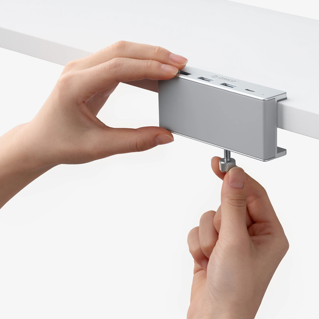Orico MH4PC Hub med klämfäste – USB-C / 3x USB-A 3.0 + 1x USB-C 3.0 – Silver, bild 3