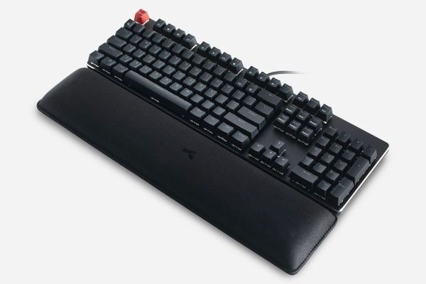 Glorious Full Size Slim Stealth handledsstöd för tangentbord