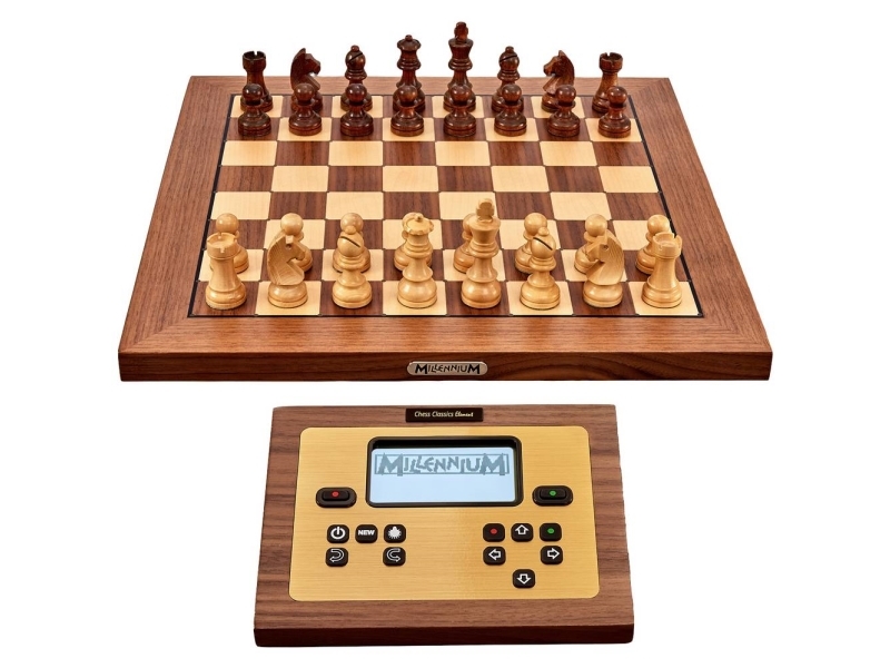 Millennium M828 schackdator 2000 Chess Classics Exclusive