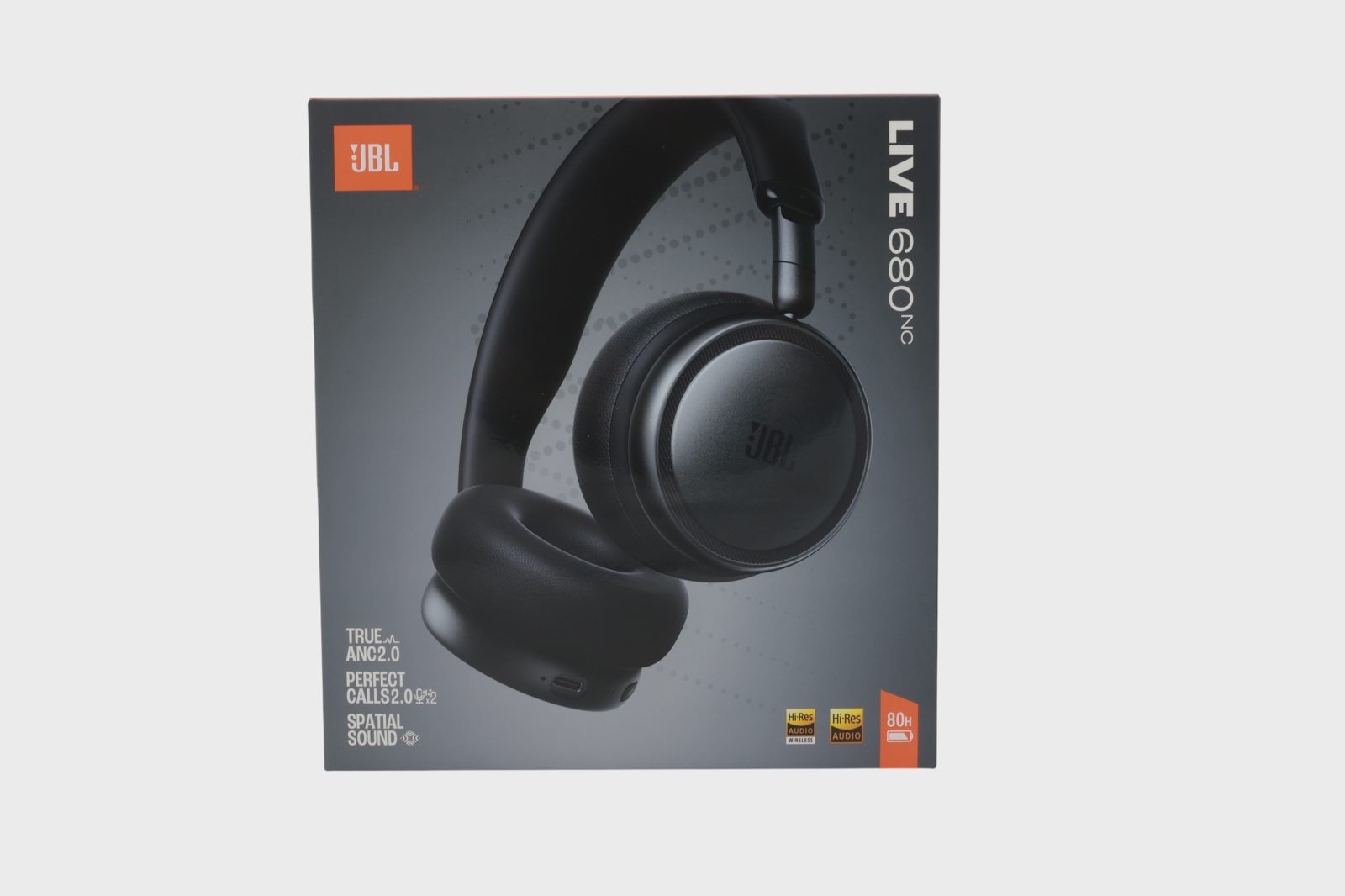 JBL Live 680NC trådlösa on-ear ANC-hörlurar, svart