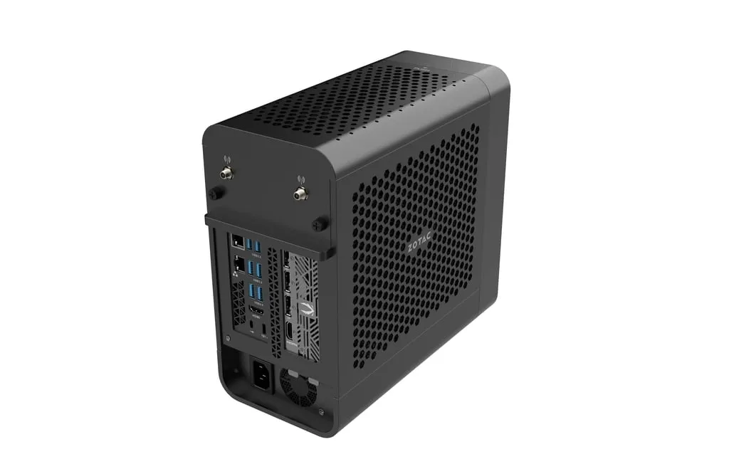 ZOTAC ZBOX MAGNUS ONE EU27506TC - Mini-dator Core Ultra 7 265 / upp till 5,3 GHz - RAM 16 GB - SSD 1 TB - GeForce RTX 5060 Ti - Bluetooth 5.4, IEEE 802.11ax (Wi-Fi 6), IEEE 802.11be (Wi-Fi 7), Gigabit Ethernet, 2,5 Gigabit Ethernet, 5 Gigabit Ethernet - Win 11 Home - skärm: ingen
