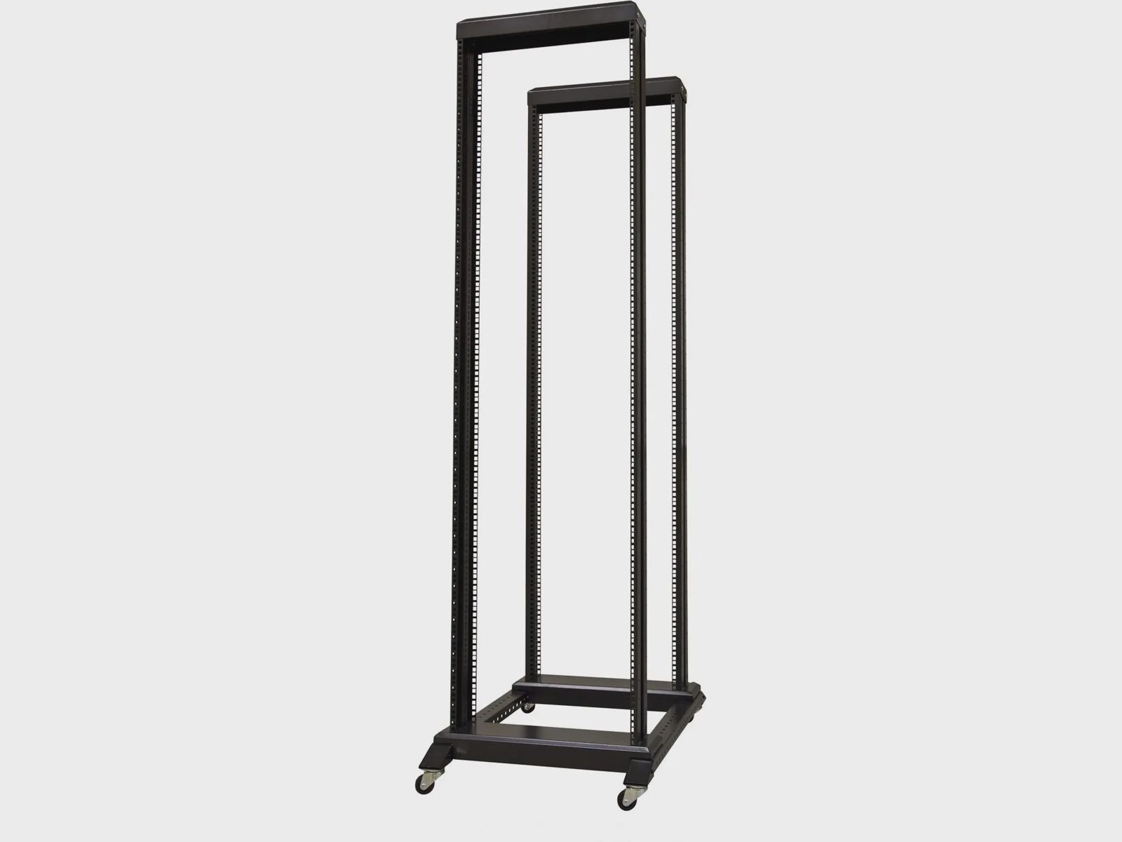 TOTEN, 19" golvrack på hjul, 37U, 600x800mm, omonterat - Svart