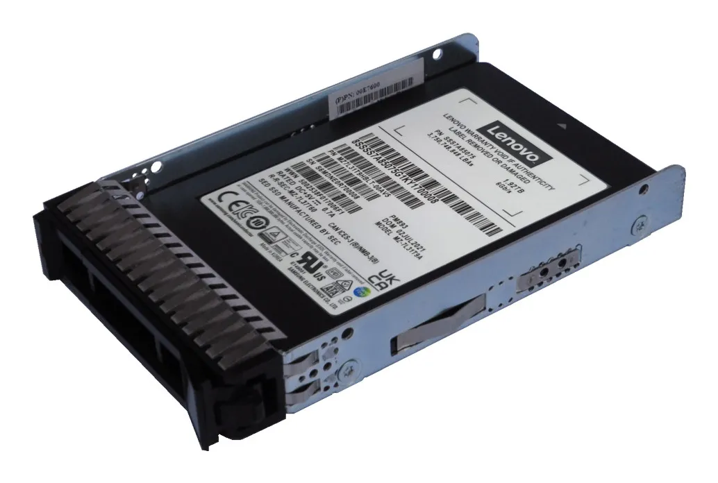 Lenovo 4XB7A90876 SSD 3,84 TB 2,5 SATA 6 Gb/s, läsintensiv