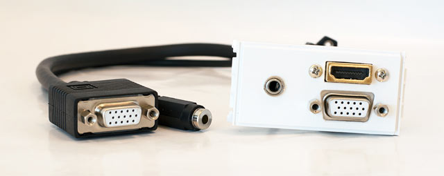 CYB centrumbricka med HDMI, VGA Ljud Hona - Hona, 10cm, 40cm kablage, bild 2