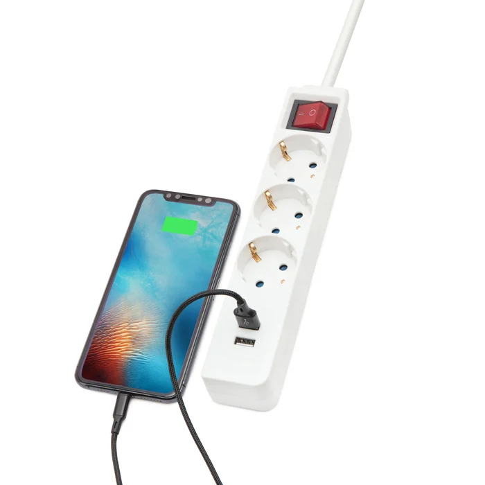 Luxorparts Grenuttag med USB-portar