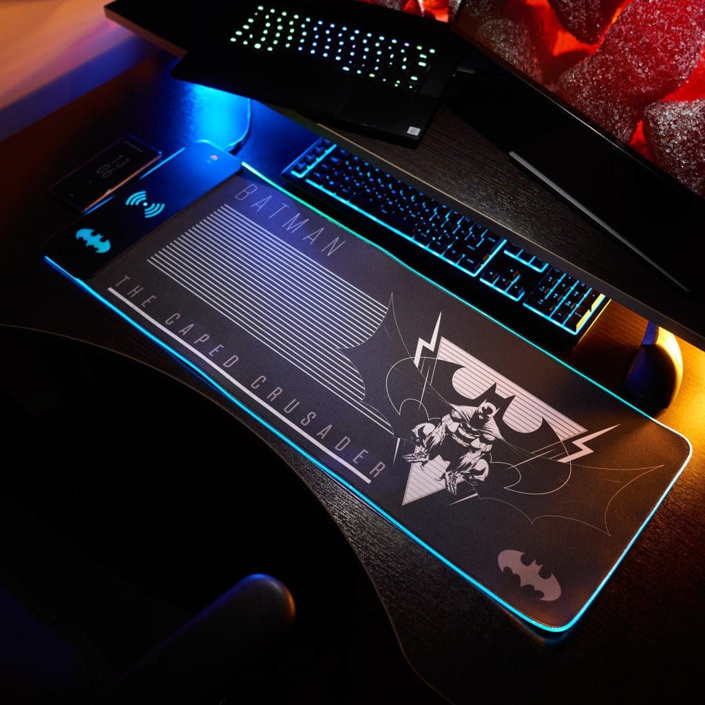 Numskull Batman - Oversize Gaming Mat & Mobile Charger, bild 4