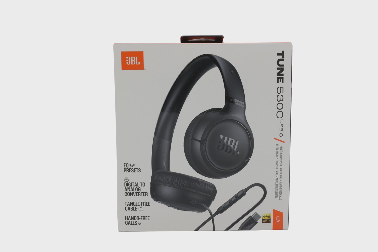JBL Tune 530C hörlurar med kabel, svart