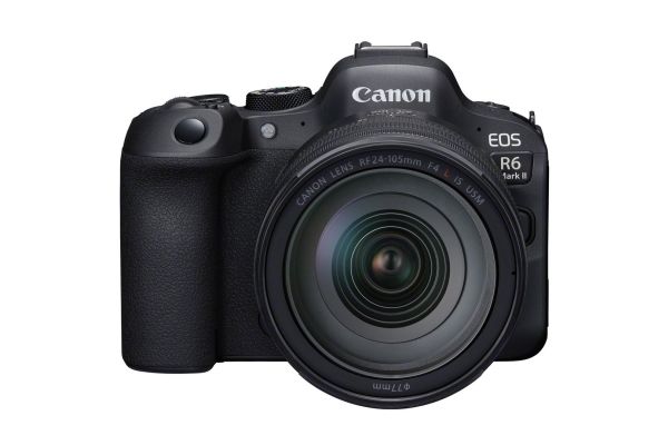 EOS R6 Mark II + RF 24-105mm f/4 L IS USM