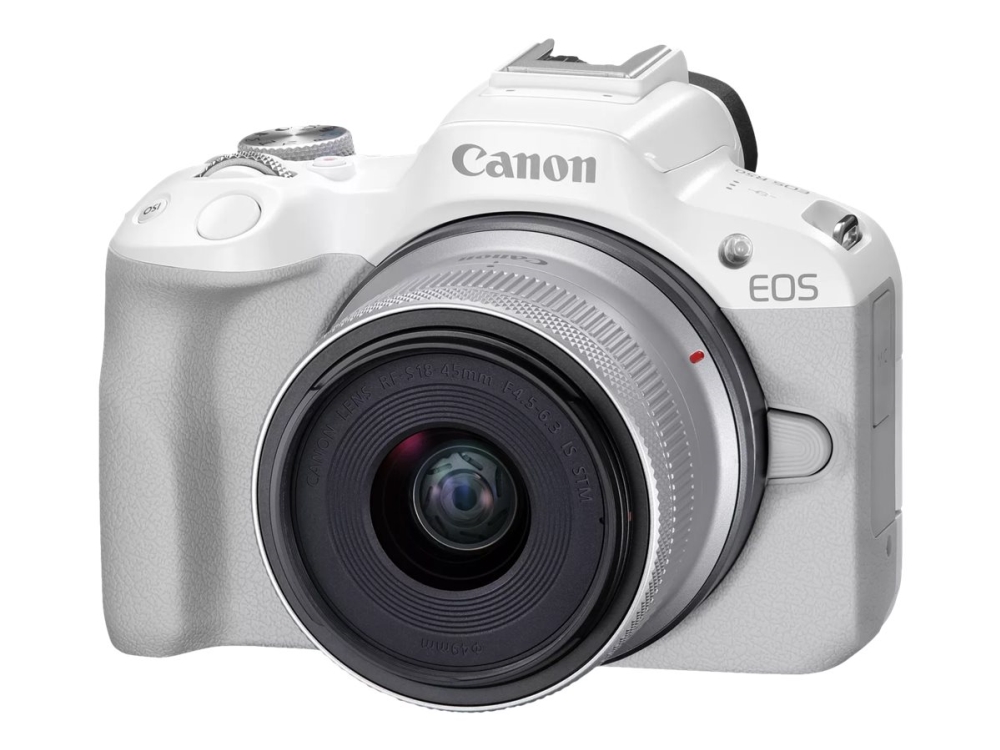 EOS R50 + RF-S 18-45mm f/4,5-6,3 IS STM + RF-S 55-210mm f/5-7,1 IS STM