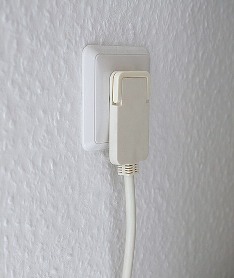 Brennenstuhl Förlängningskabel med platt stickpropp vit 5 m, bild 2